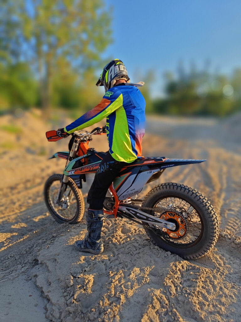 Konwersja KTM SX 150 35kW motocykl elektryczny
